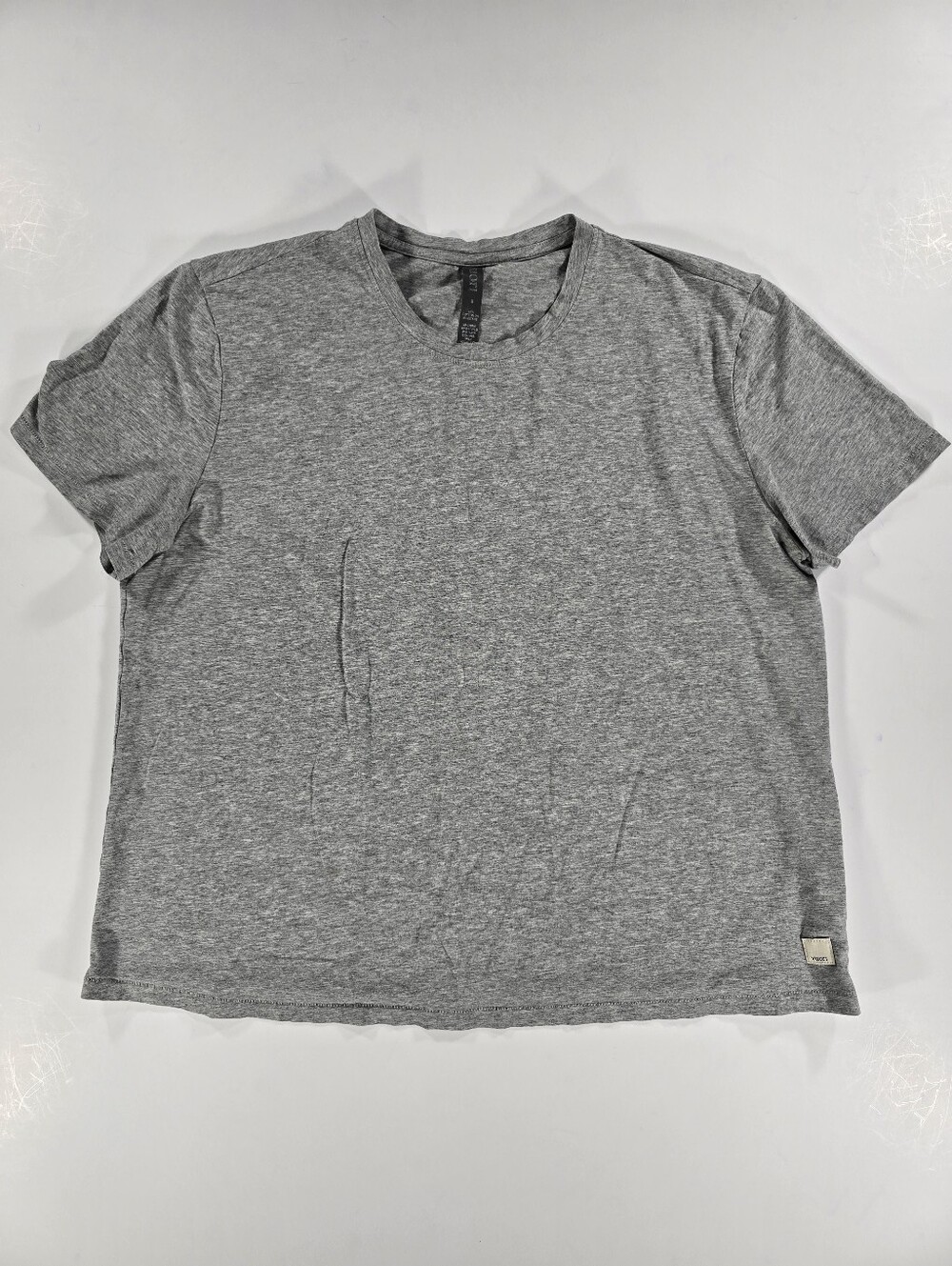 Vuori Shirt Womens Small Classic Short Sleeve Feather Tee Logo VW1015 Light Gray